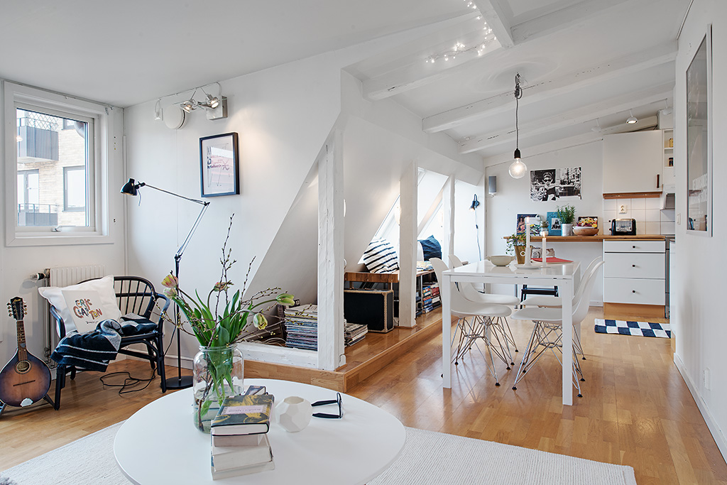 Dans cette maison, on aime la musique et les livres DECO a