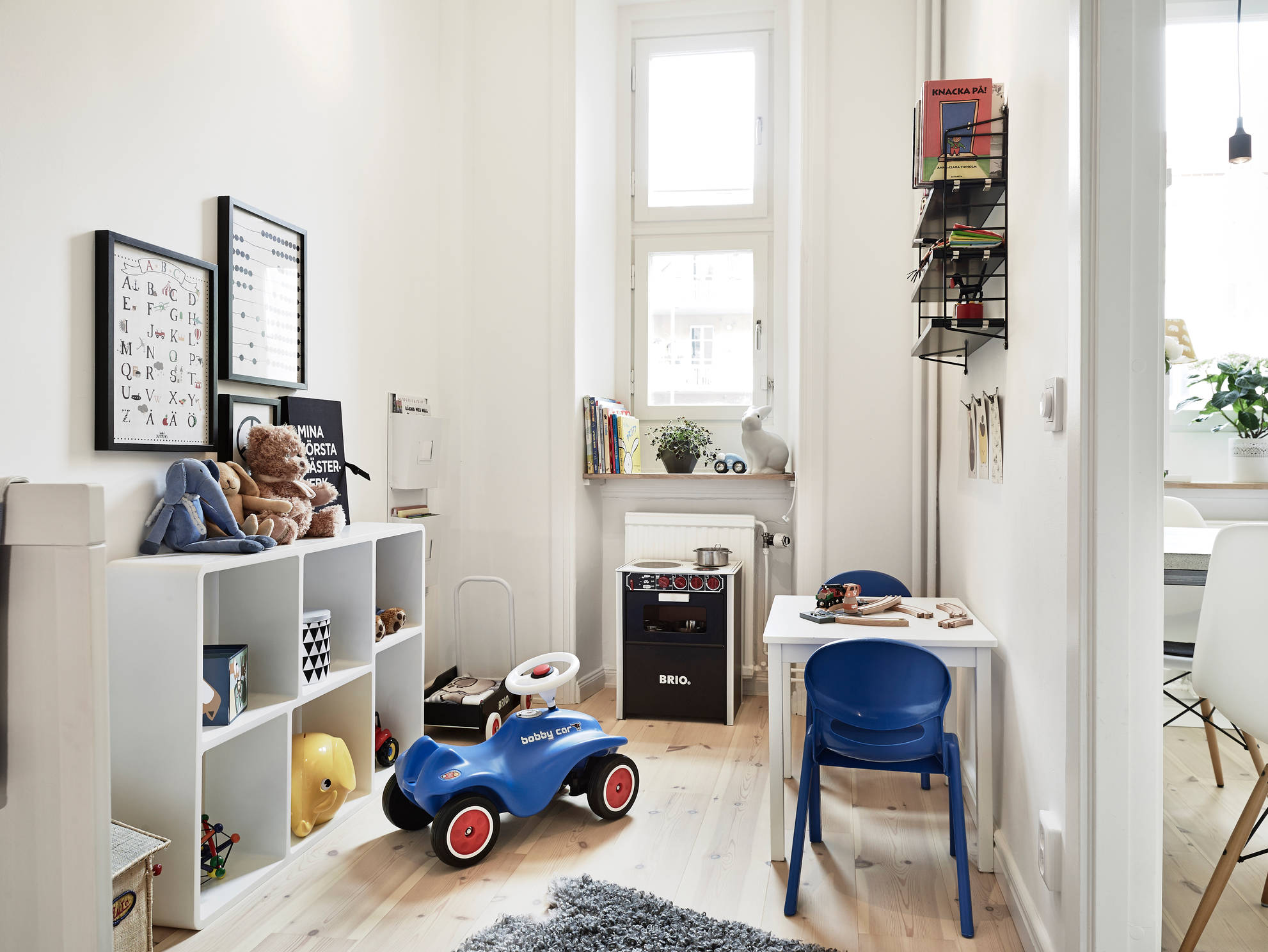 On décode la déco : une chambre d'enfant pas gnan gnan planete ...