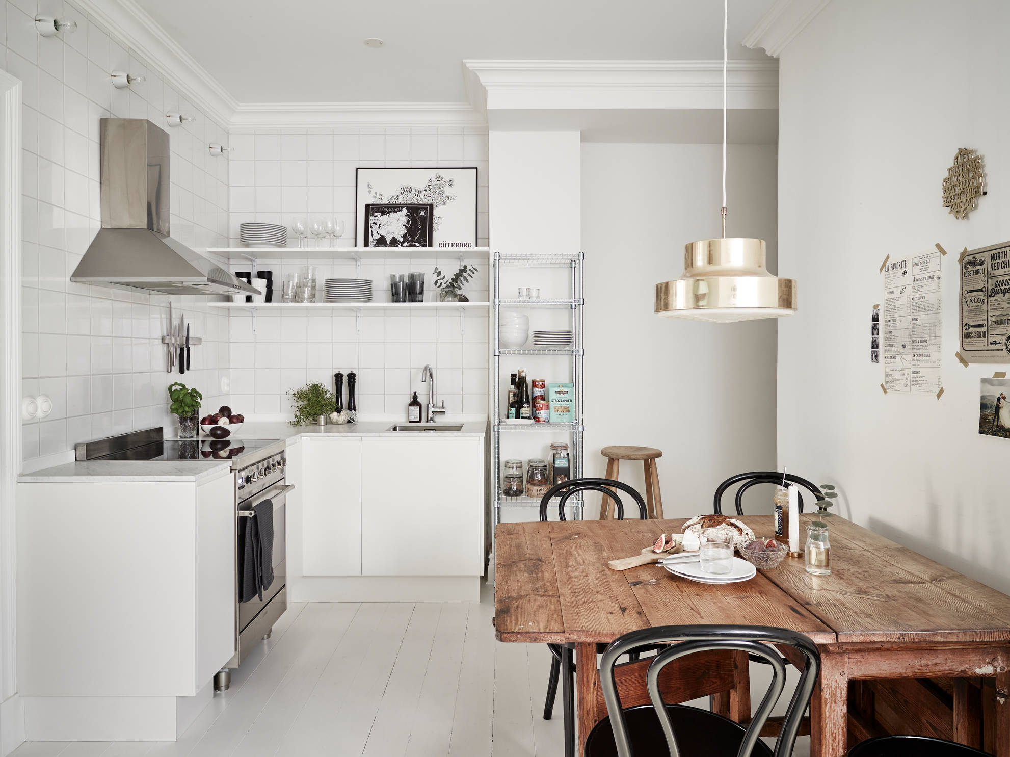 Les petites surfaces du jour : un intérieur laiteux planete deco ...