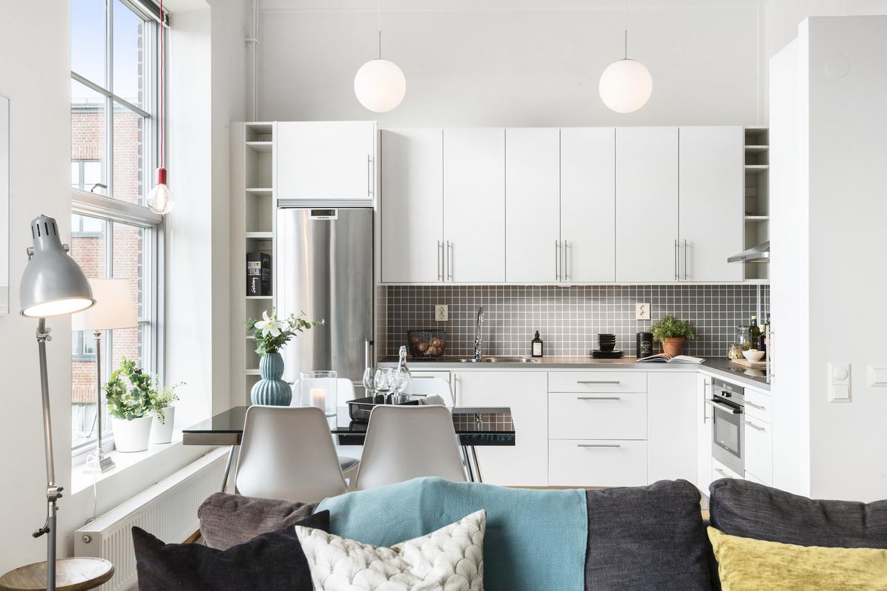 Chambres cachées dans un mini loft planete deco a homes world