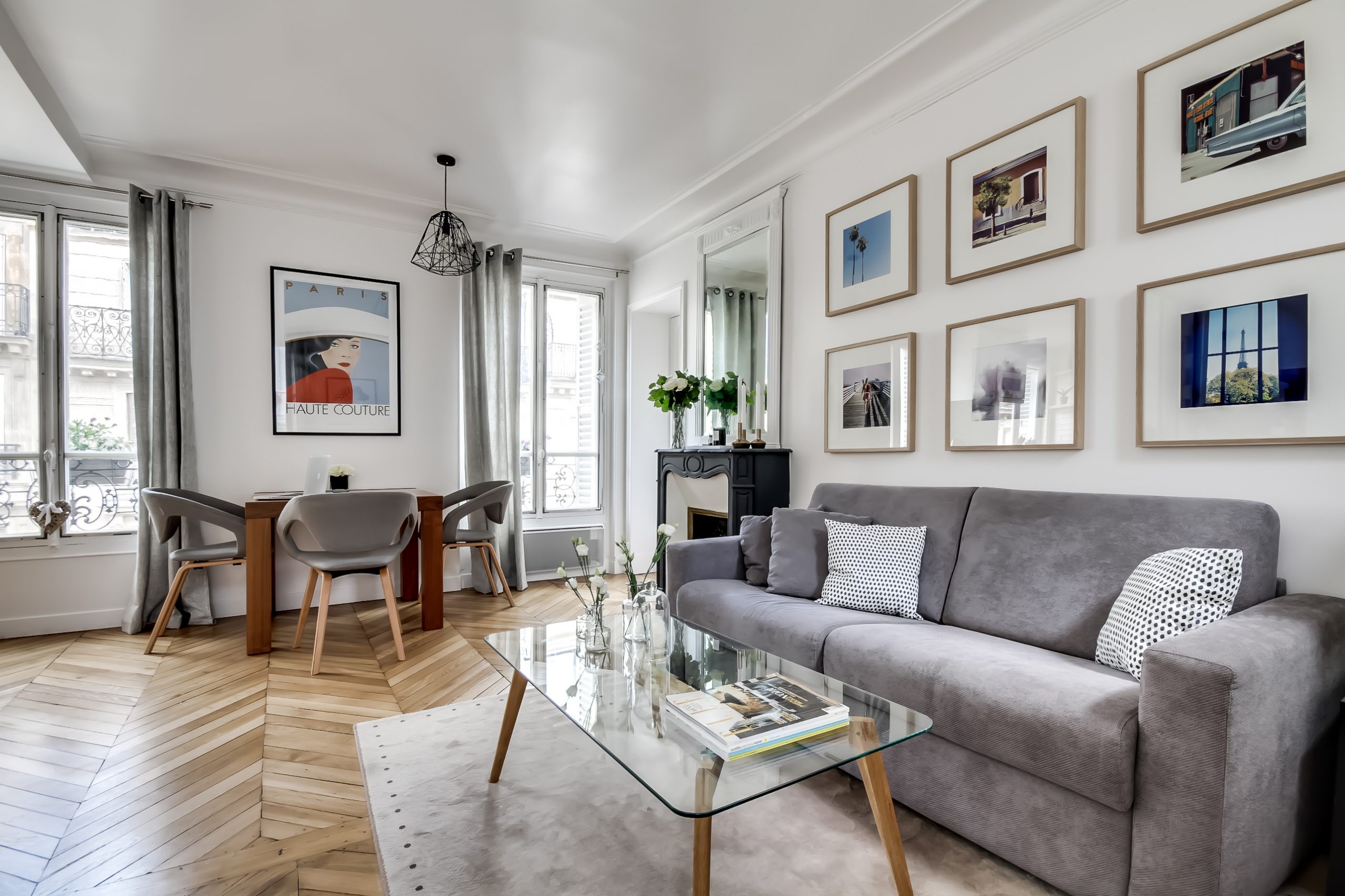 Un petit deux pièces typiquement parisien
