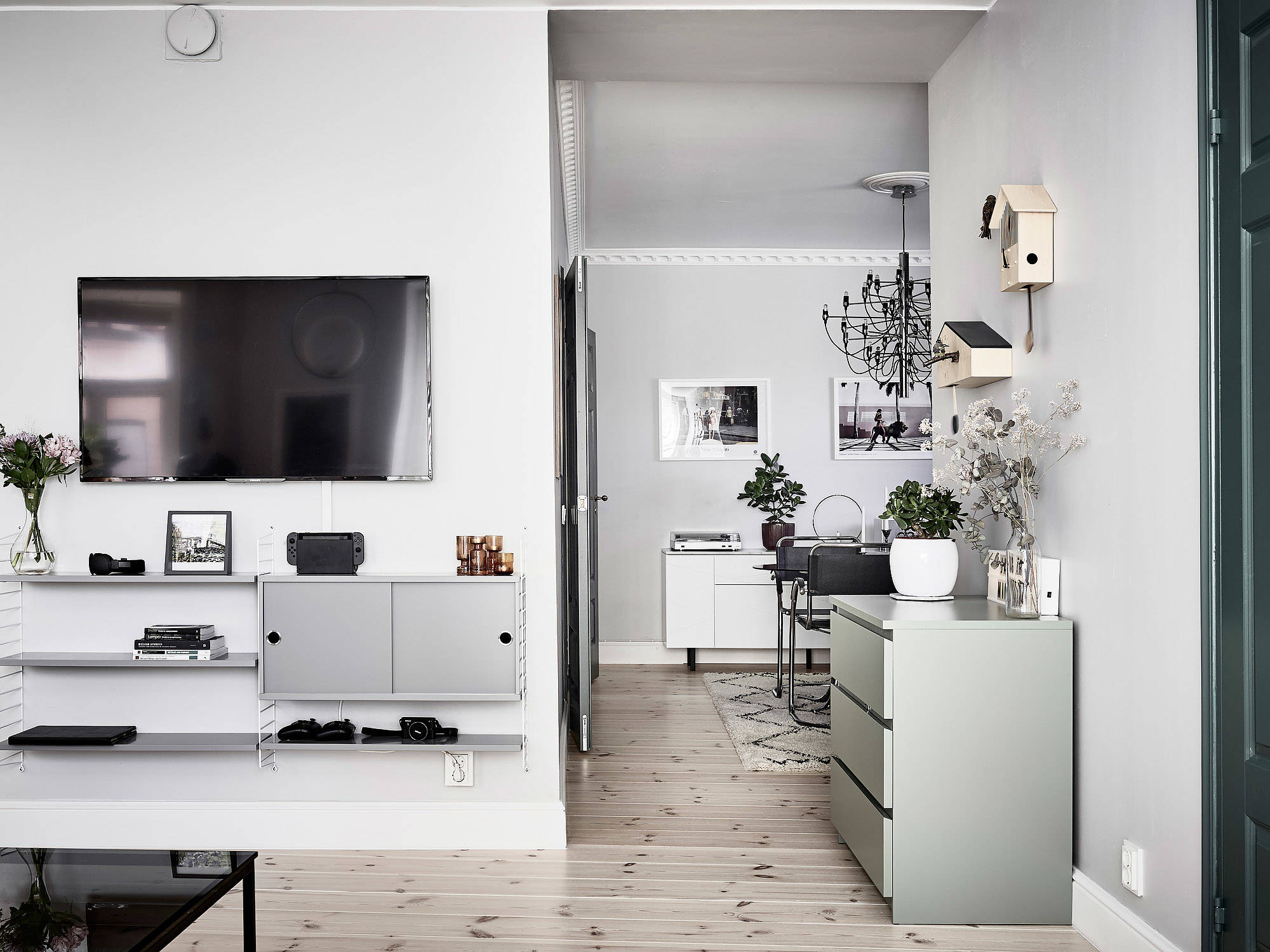 Esprit design dans un appartement classique