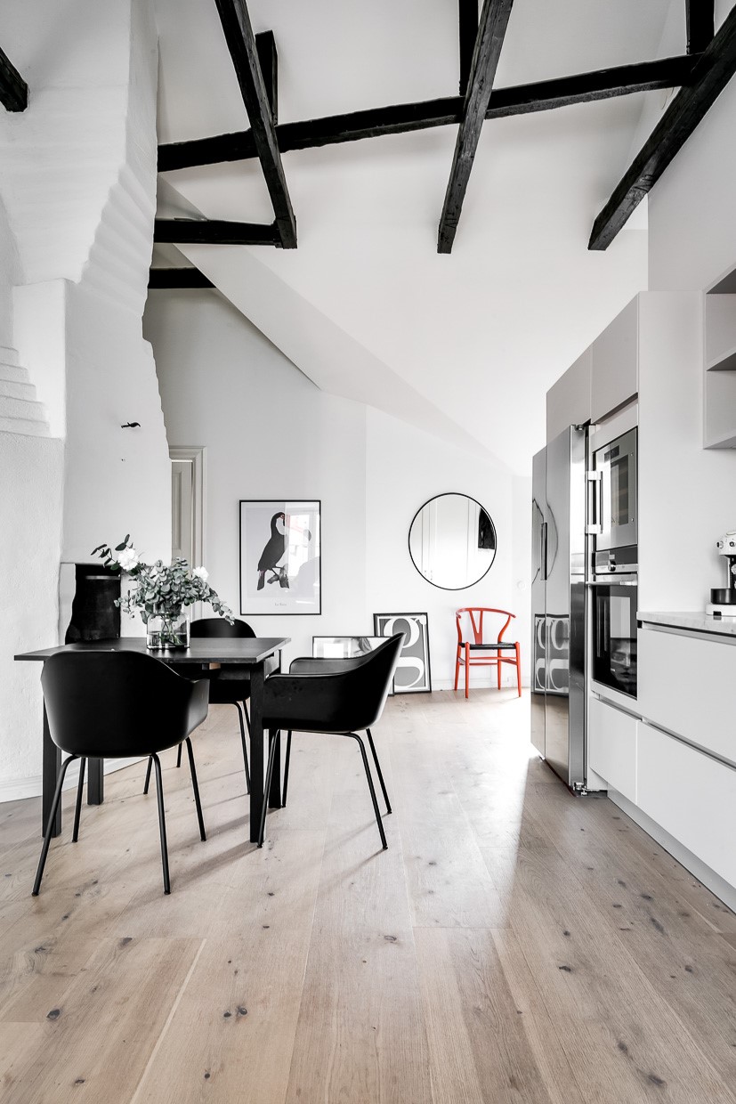 Un Loft Scandinave En Noir Et Blanc Planete Deco A Homes World