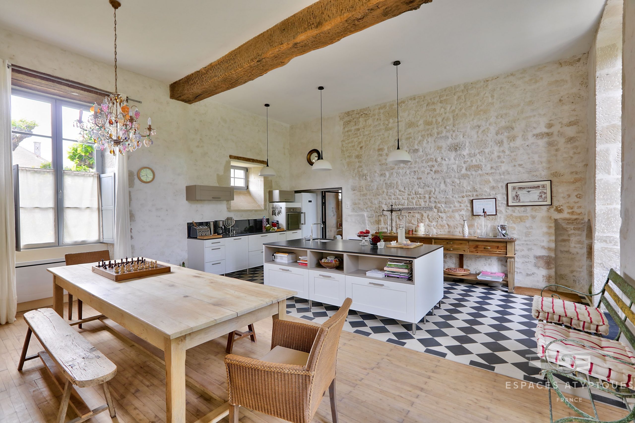 Un Ancien Couvent Transformé En Maison Dans Le Sud De La France