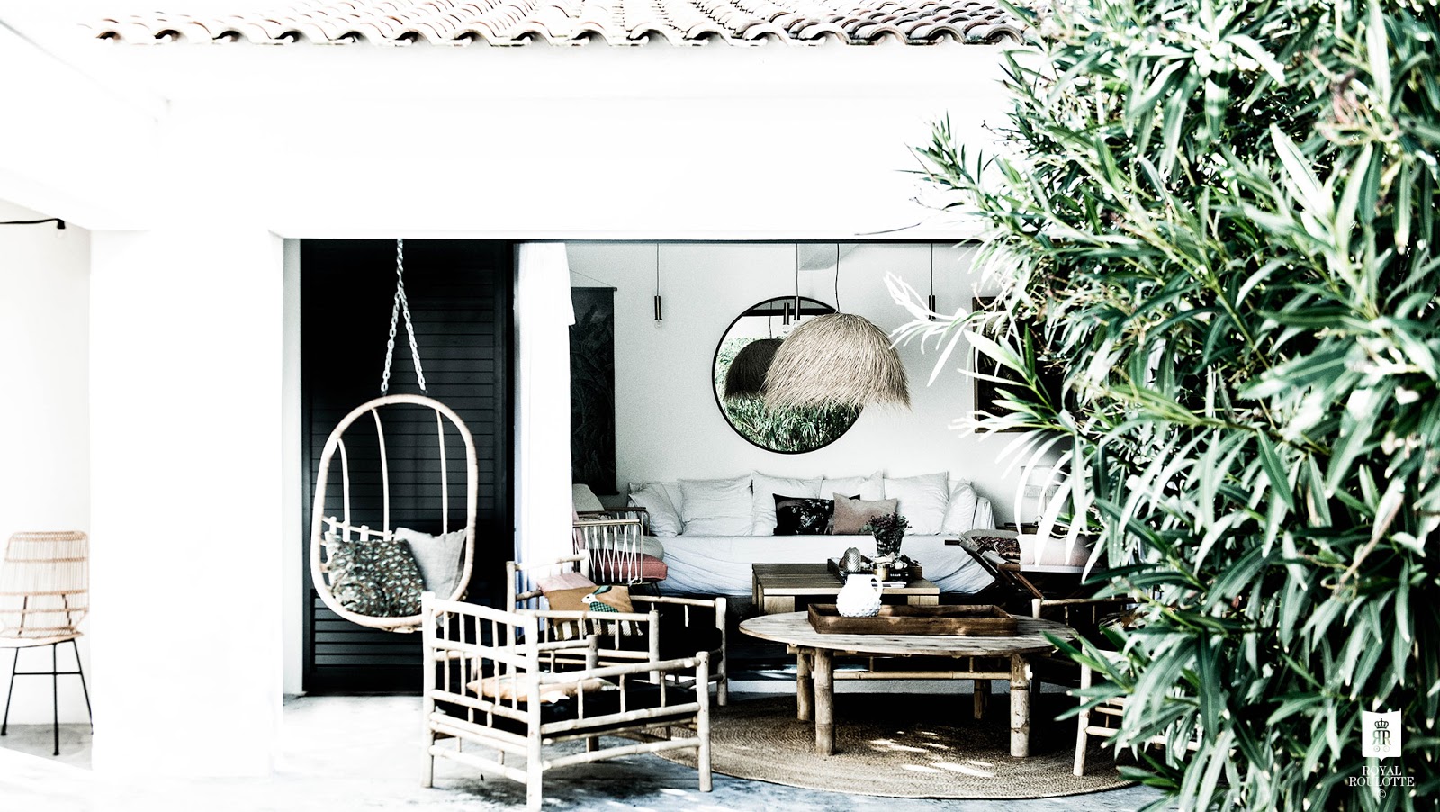 Décoration de deux maisons en Corse par le studio de design Royal Roulotte