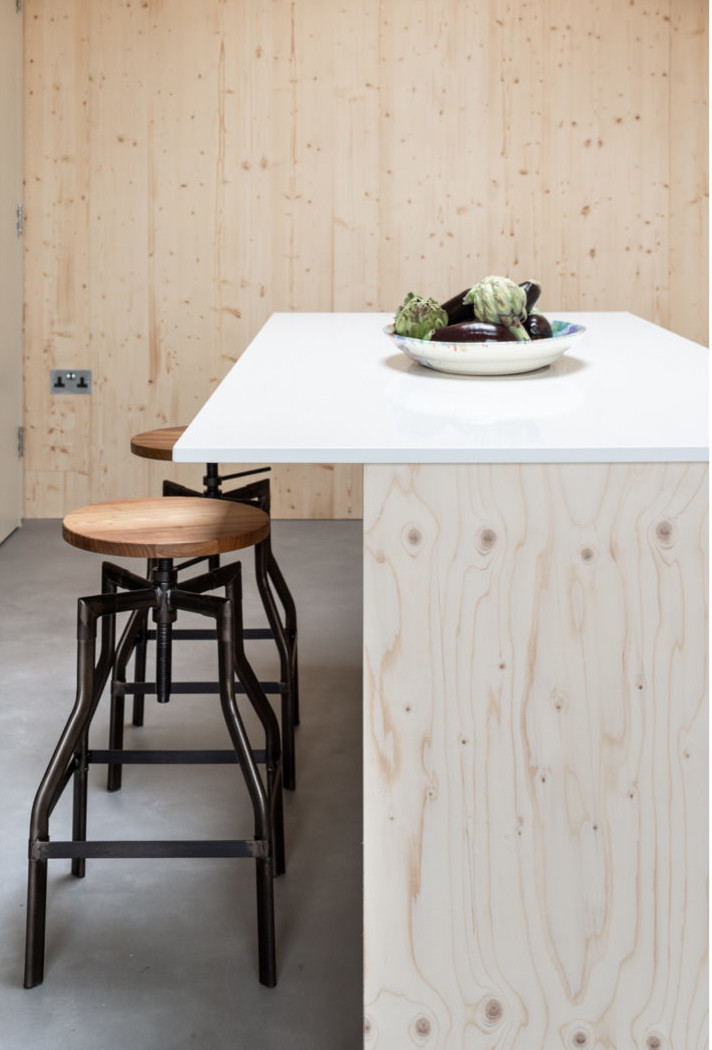Design en bois clair pour un loft londonien