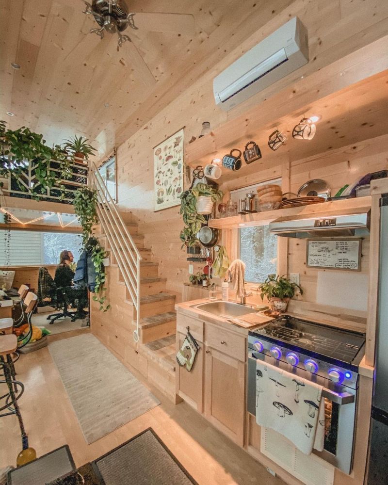 cette-mini-maison-de-25m2-est-celle-d-amoureux-des-plantes