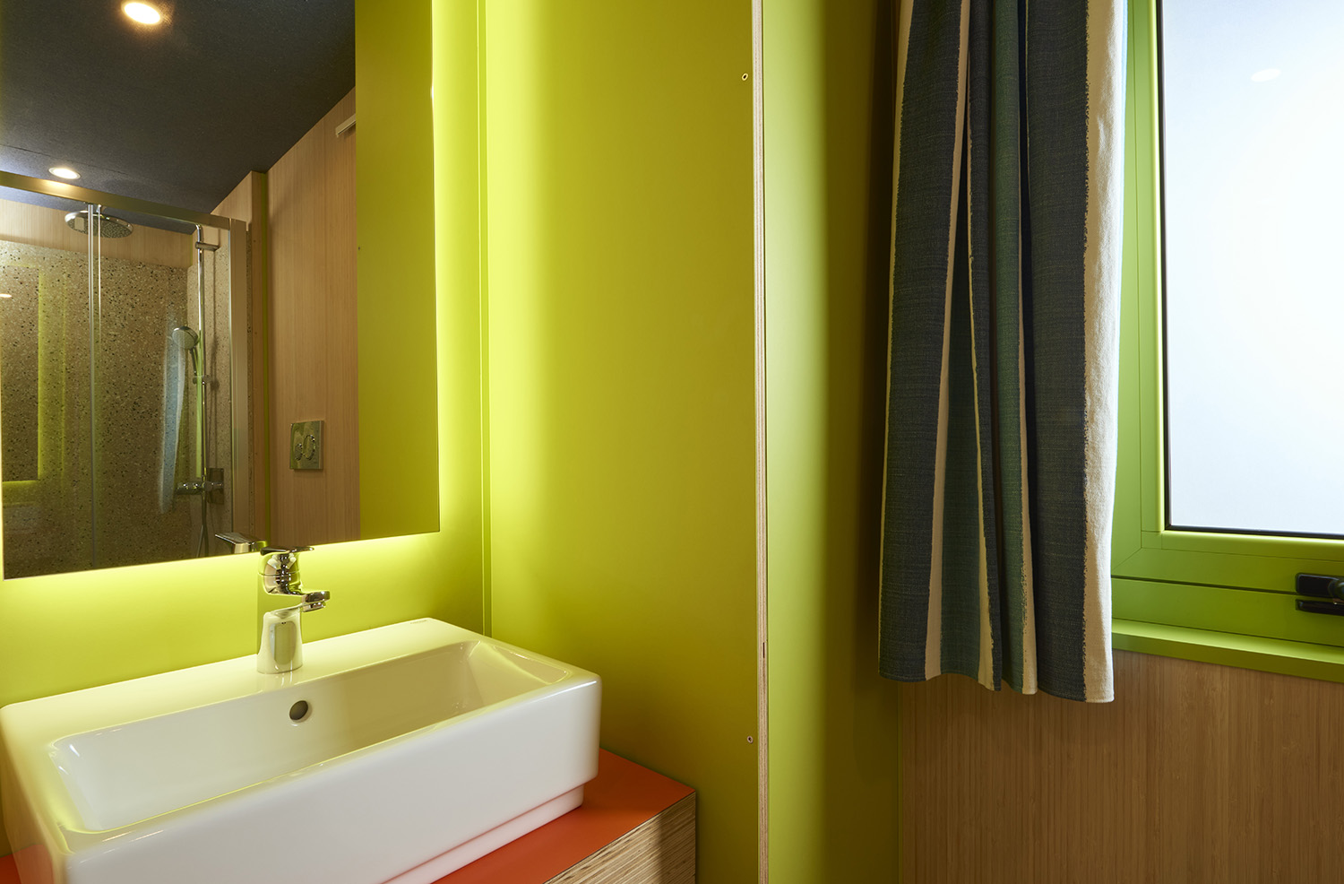 salle d'eau mini maison design