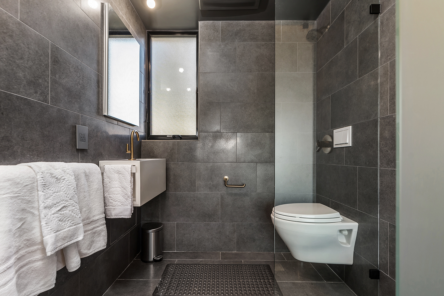 salle de bain grise design