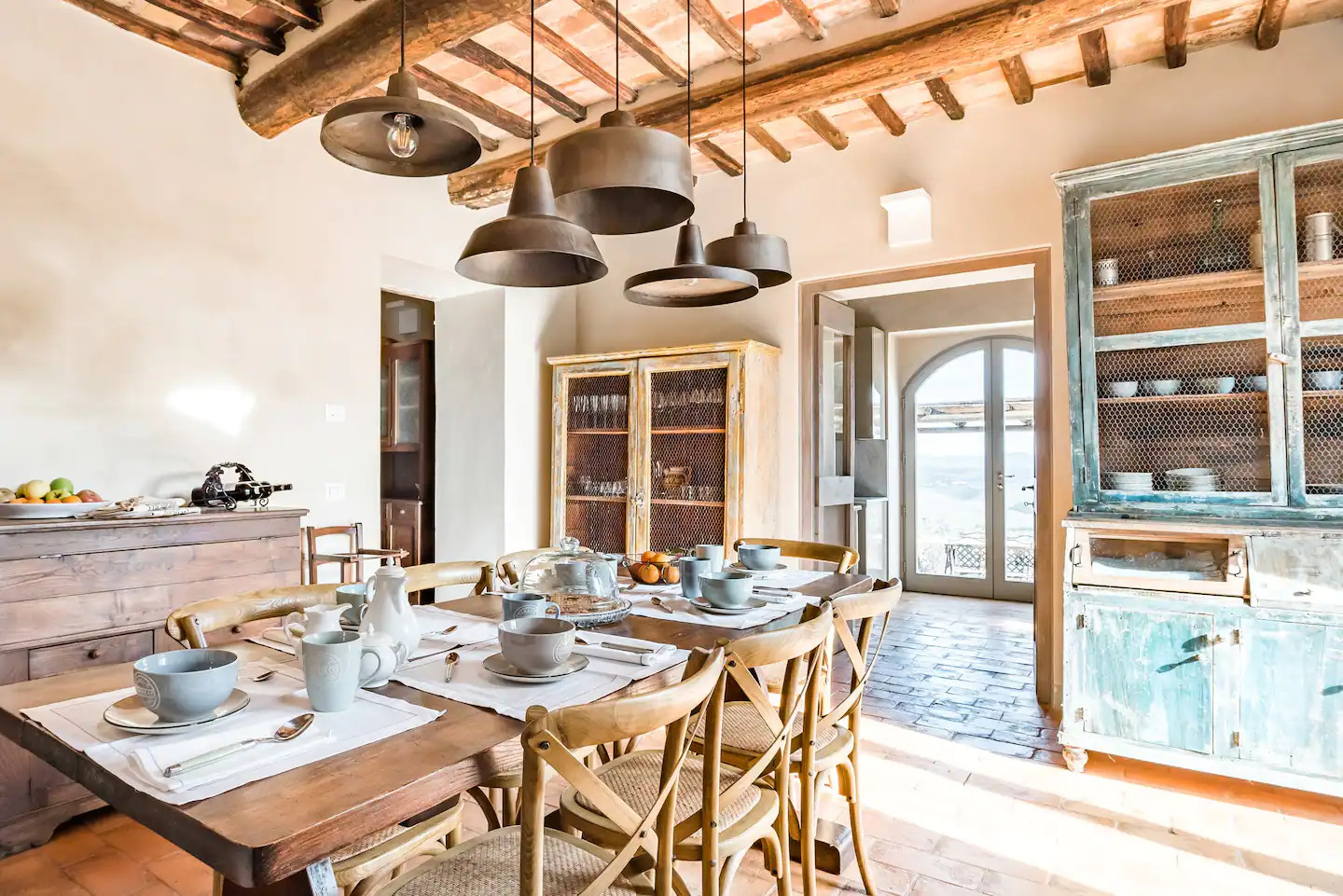 salle à manger rénovation rustique chic maison Italie