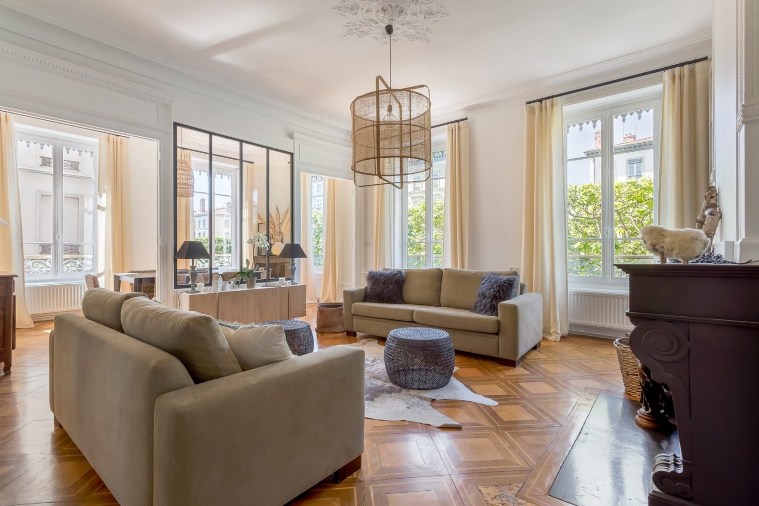 Cet appartement contemporain familial a été rénové par un architecte à Lyon