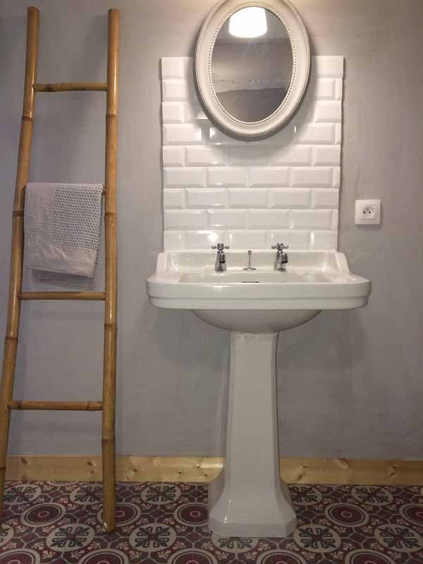 salle de bain carreaux de ciment La Villa Saint Jean maison d'hôtes Granville