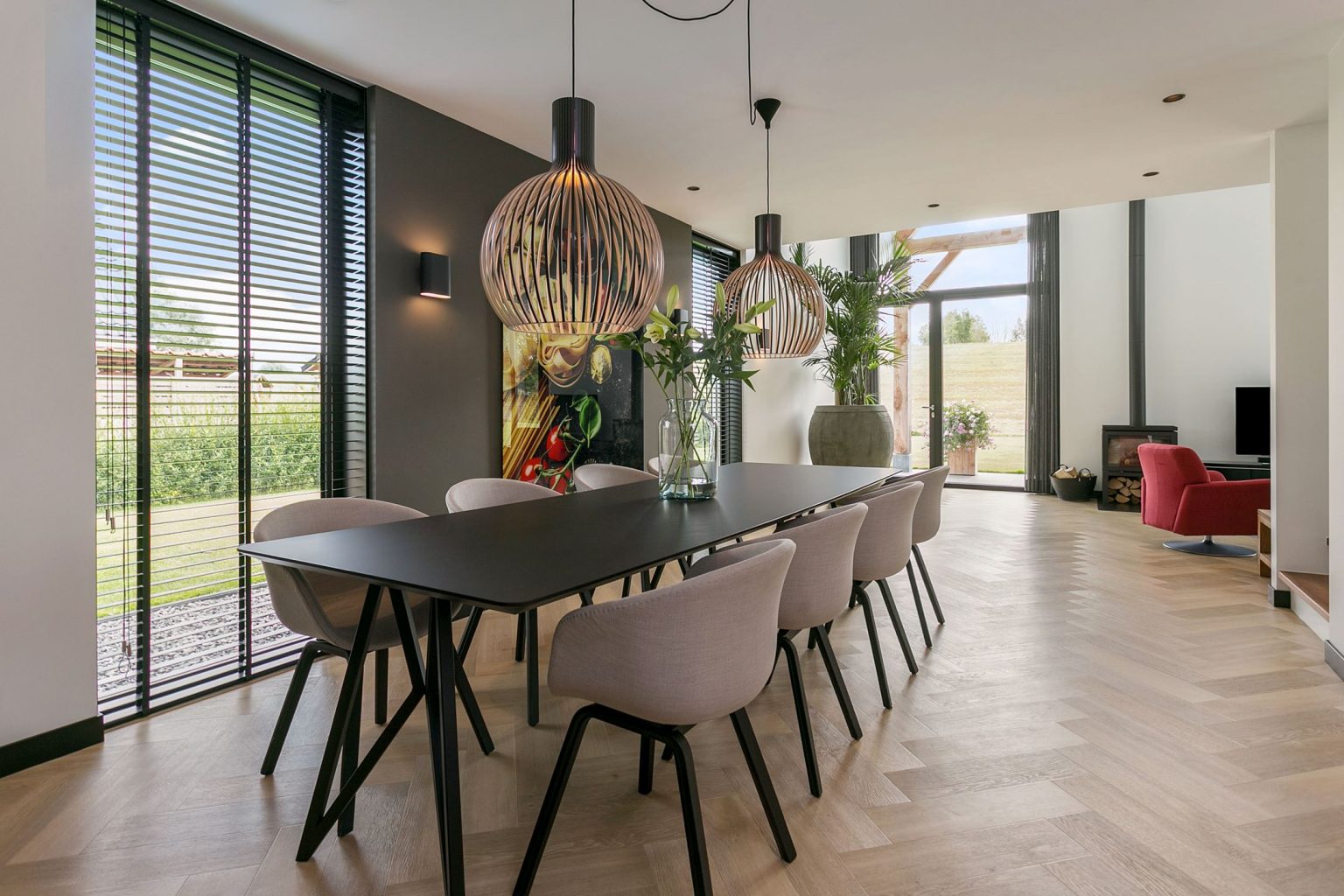 Une lumineuse maison contemporaine à la décoration design aux Pays-Bas