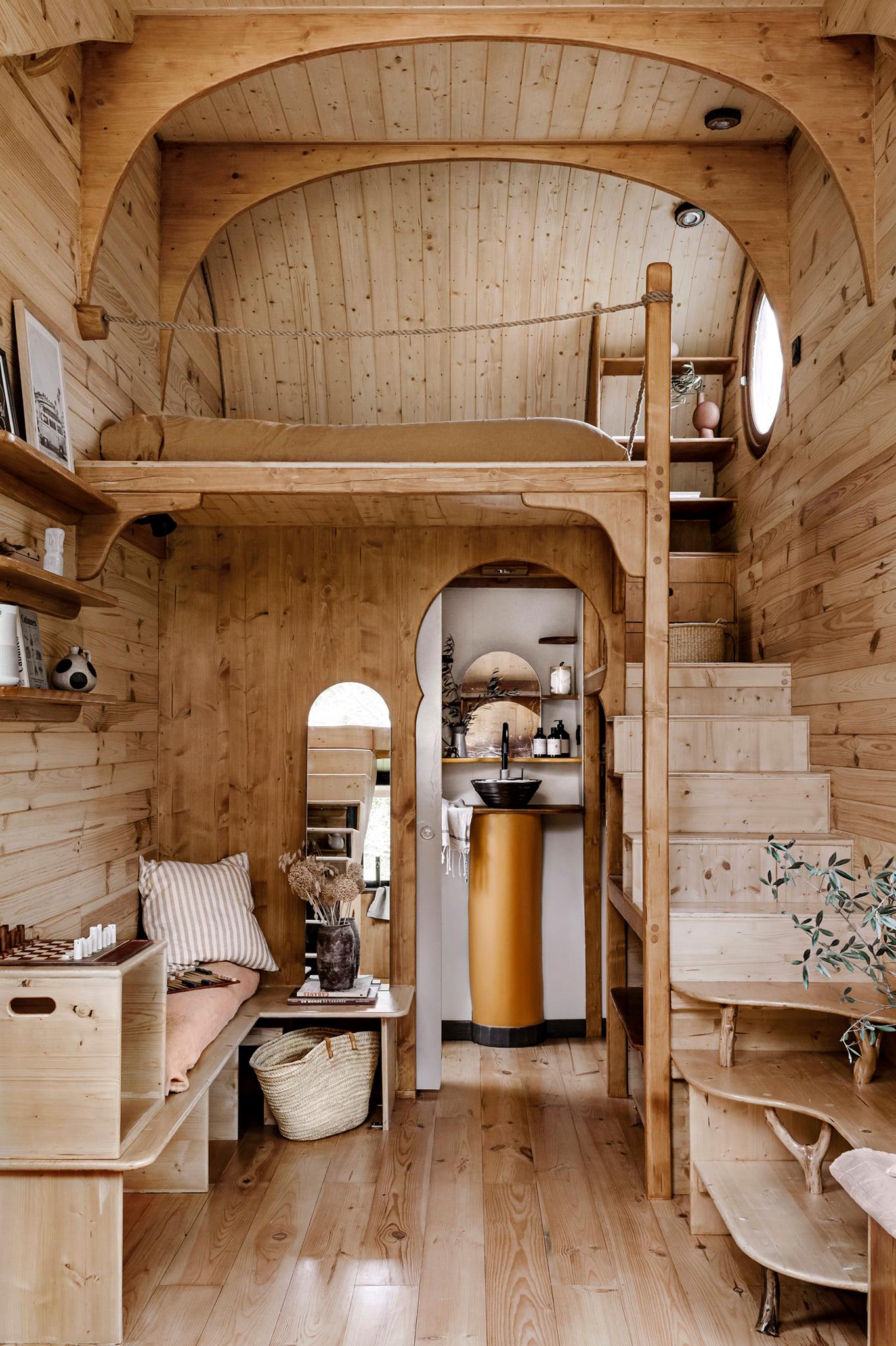 salon tiny house en bois