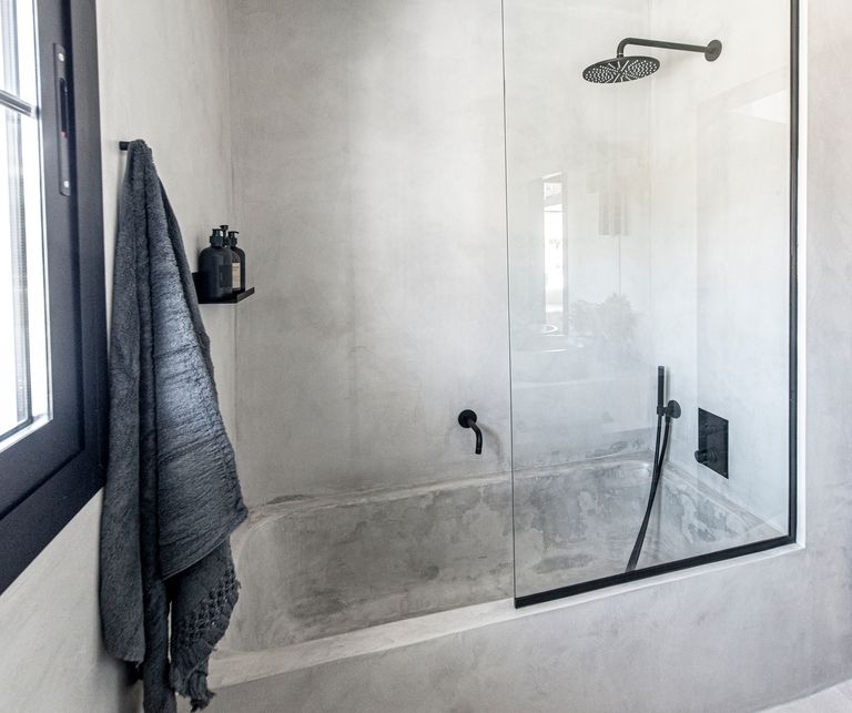 salle de bain décoration grise