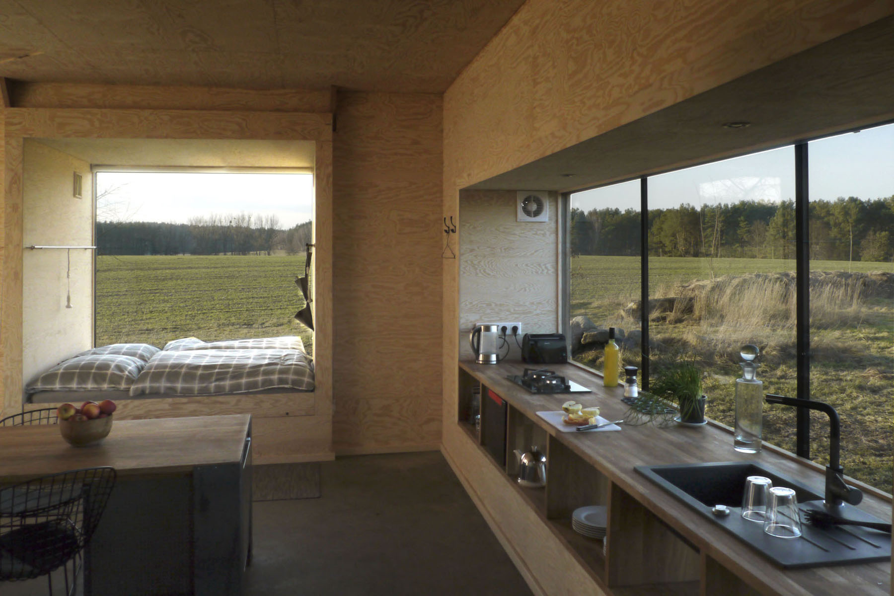chambre et cuisine mini maison en bois