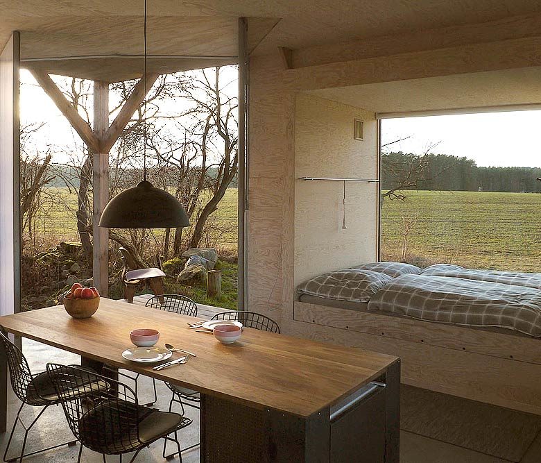 salle à manger et chambre mini maison en bois