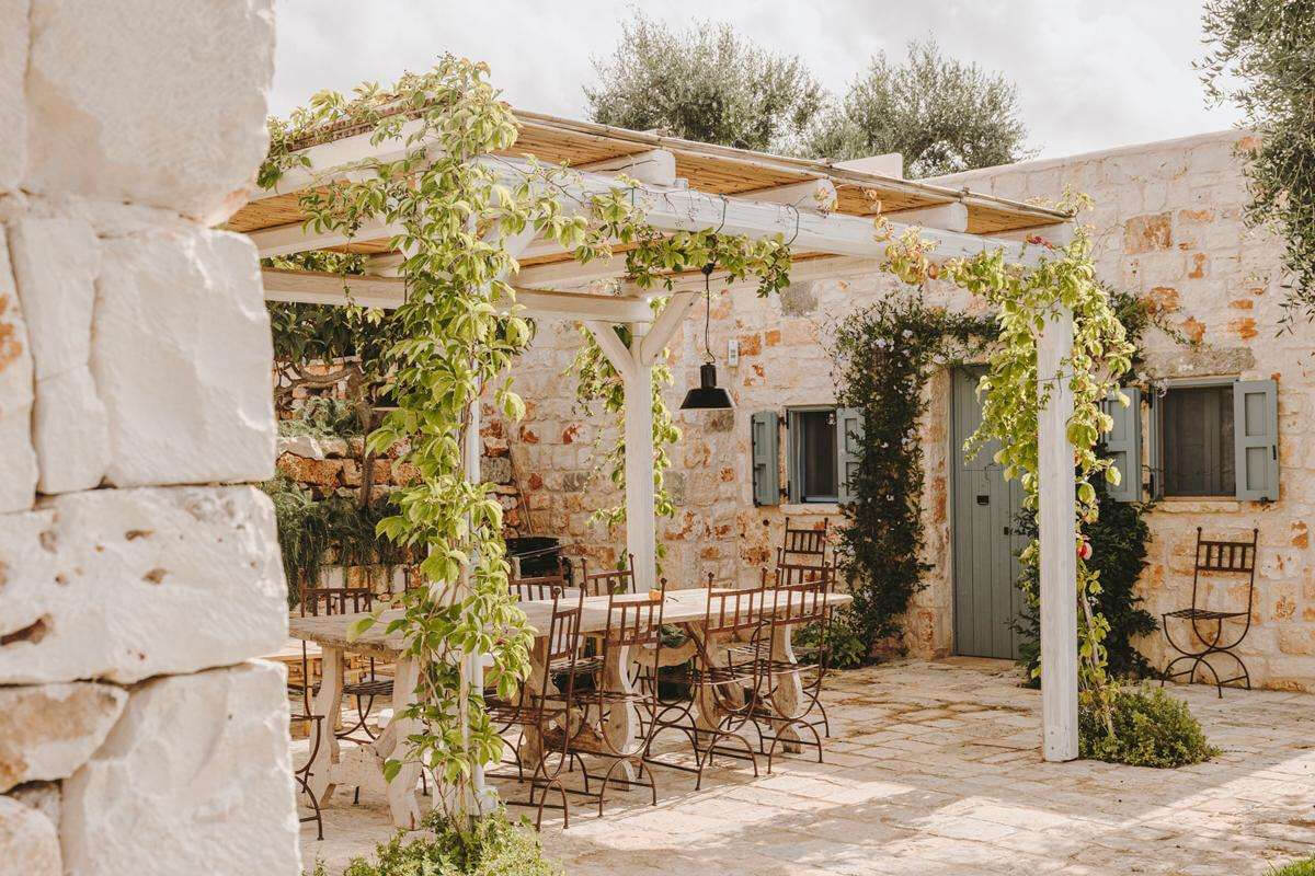 casa-olivetta-une-maison-en-pierres-au-milieu-des-oliviers