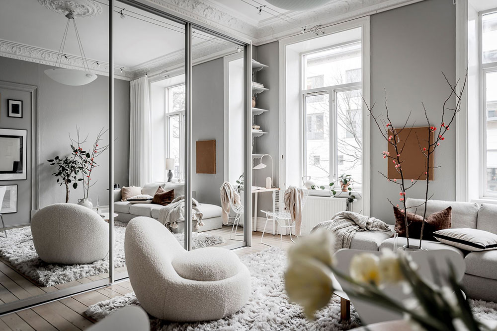 salon avec miroir décoration scandinave