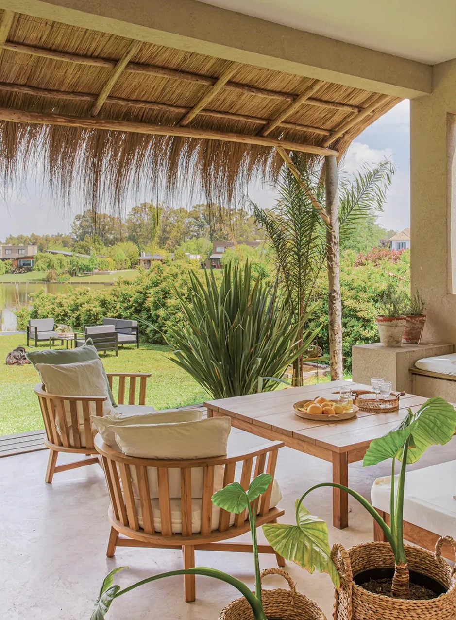 terrasse toit de palme décoration naturelle