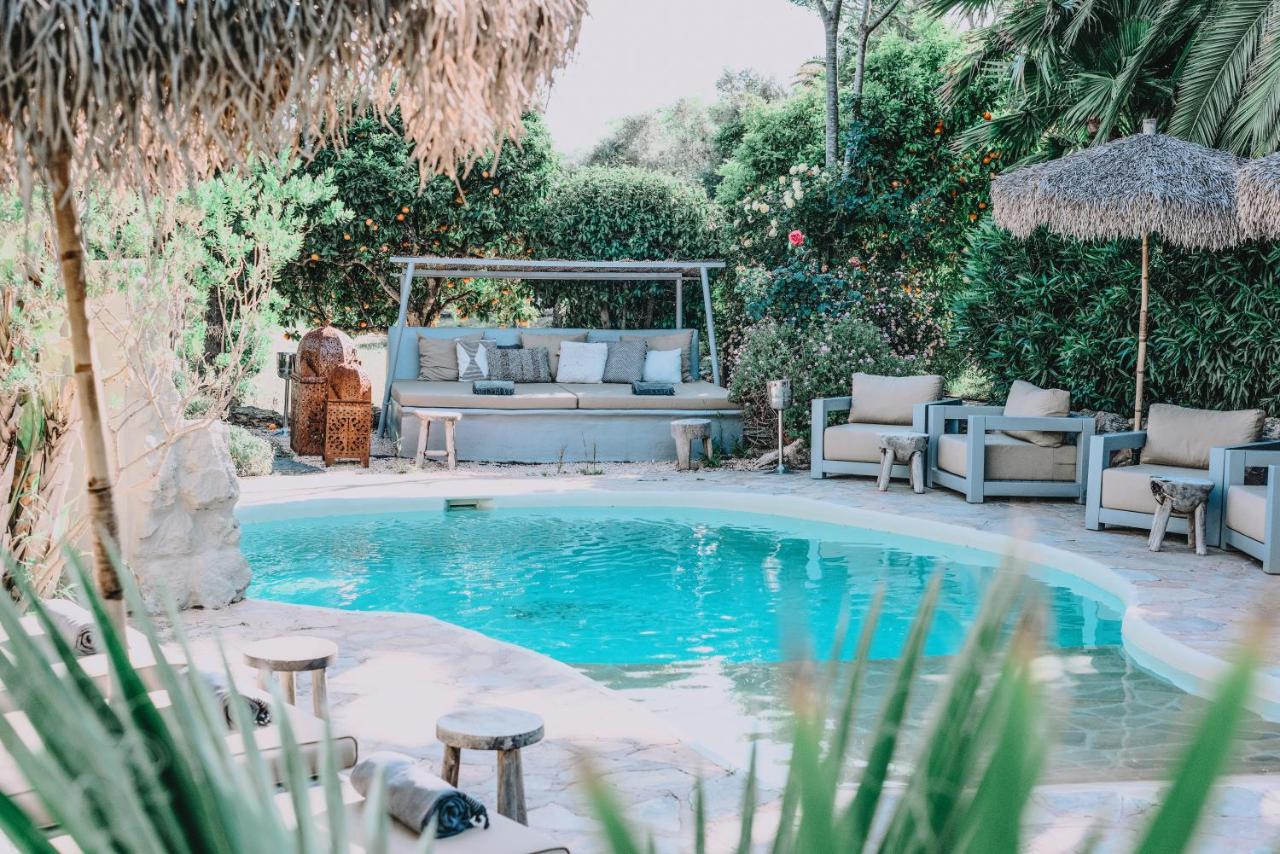 jardin avec piscine Ibiza