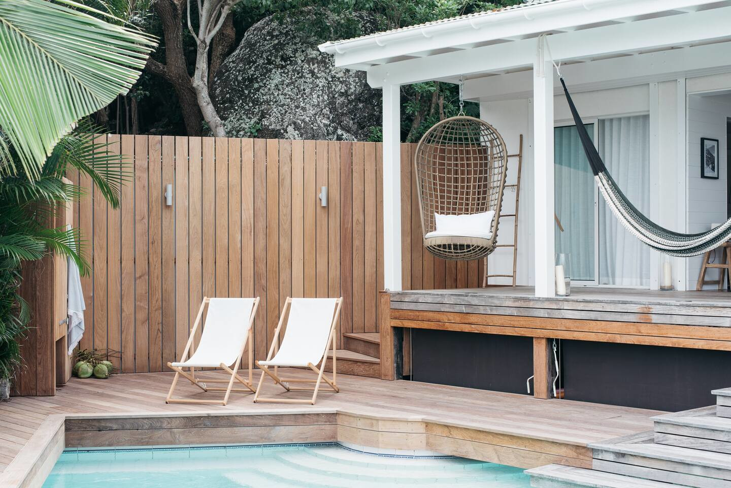 terrasse maison avec piscine