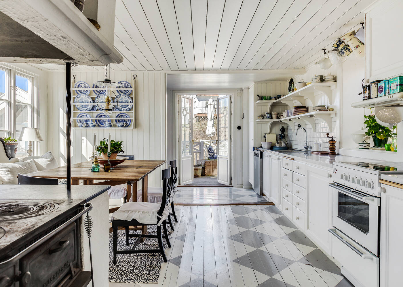 How to decorate a small Patio – 10 inspiring ideas