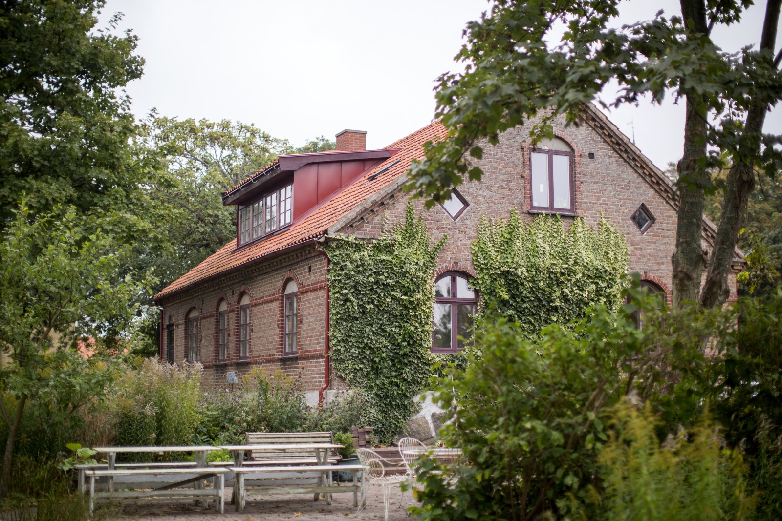 Une maison suédoise en briques du 19e siècle au charme préservé