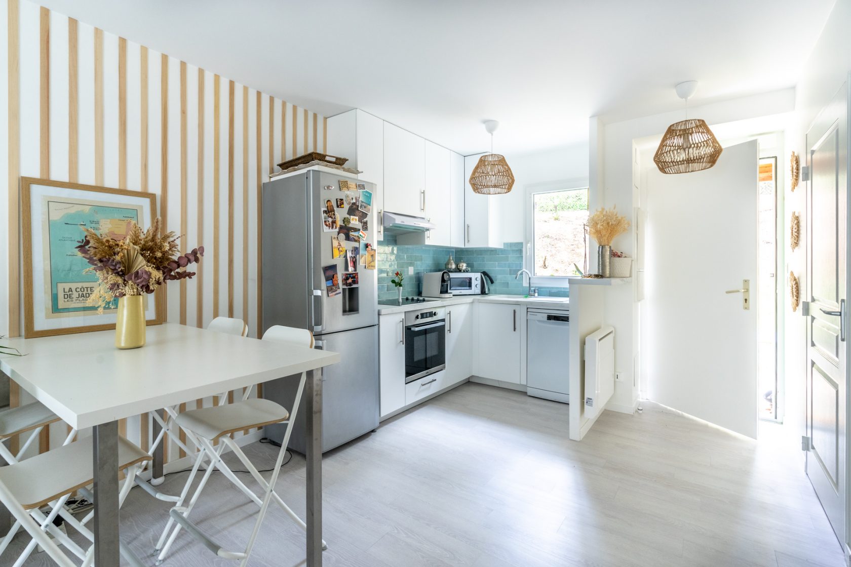 Une petite maison de 60m2 avec terrasse près de l'océan