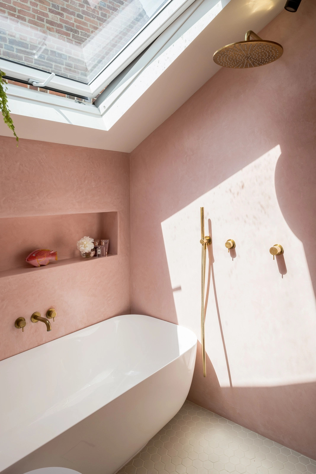 salle de bain rose