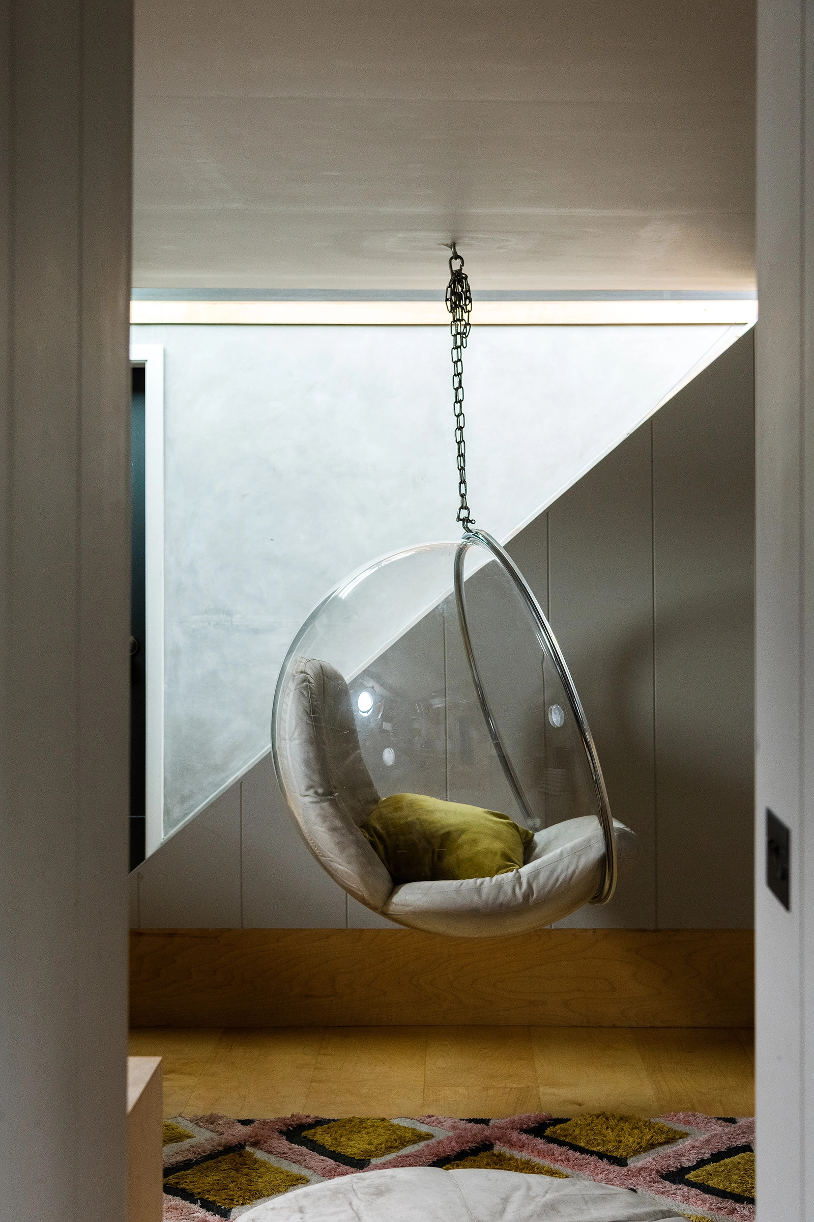 fauteuil suspendu transparent décoration design