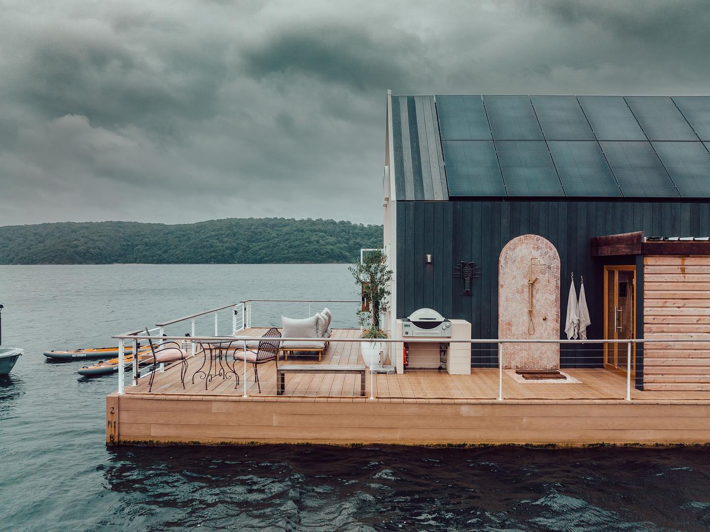 maison flottante avec terrasse Lilypad II