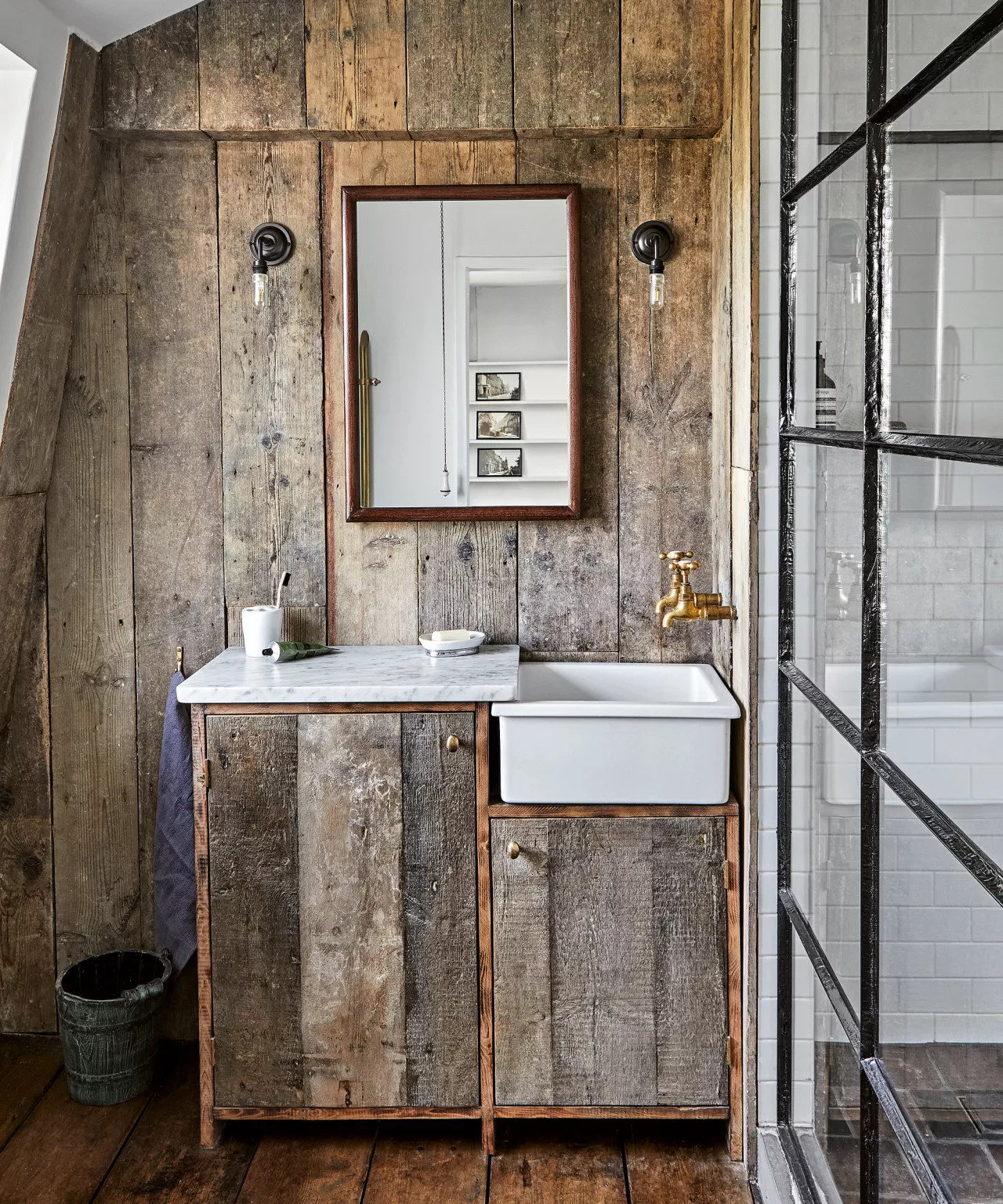 salle de bain décoration rustique et design