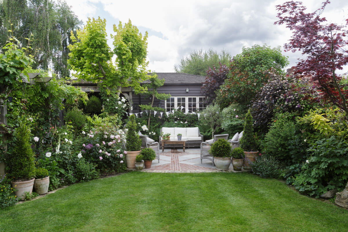 English garden with lawn
