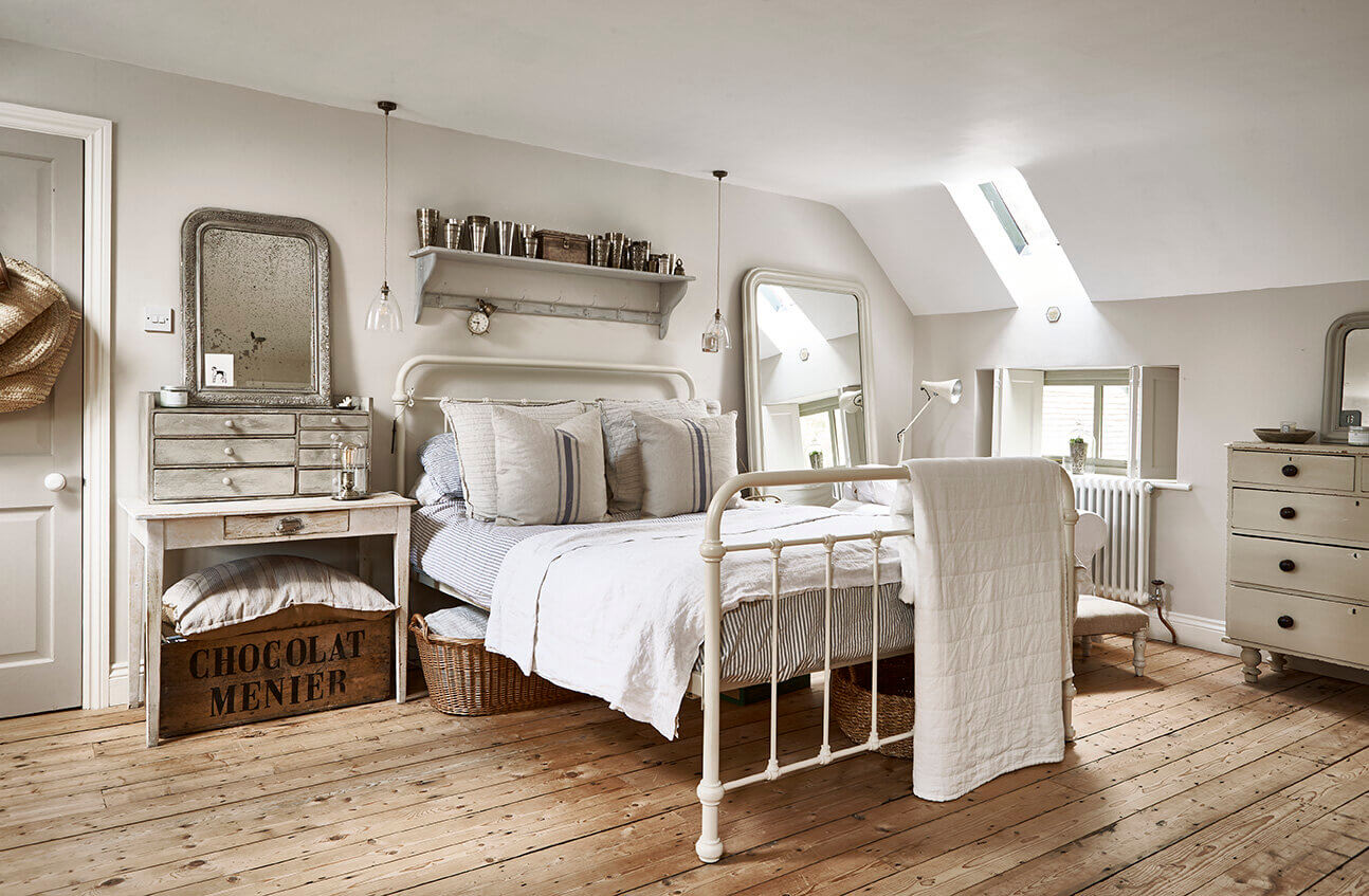 Brown rustic decor bedroom