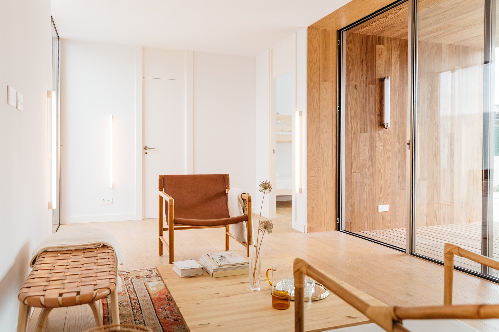 Cette petite maison modulaire de 60m2 est construite en 60 jours