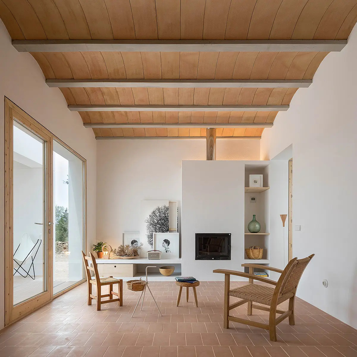 terracotta design for living room