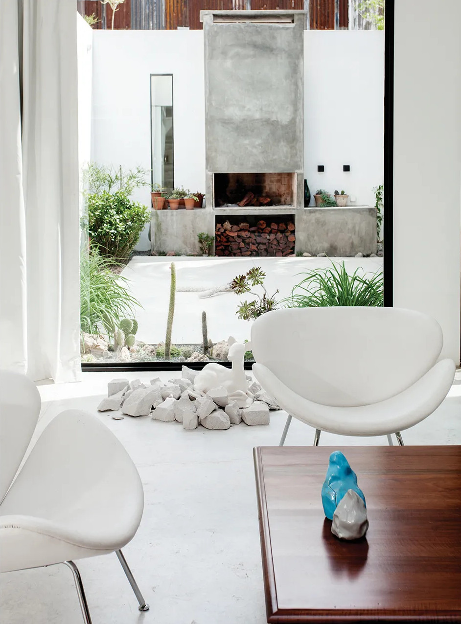 white living room decoration design