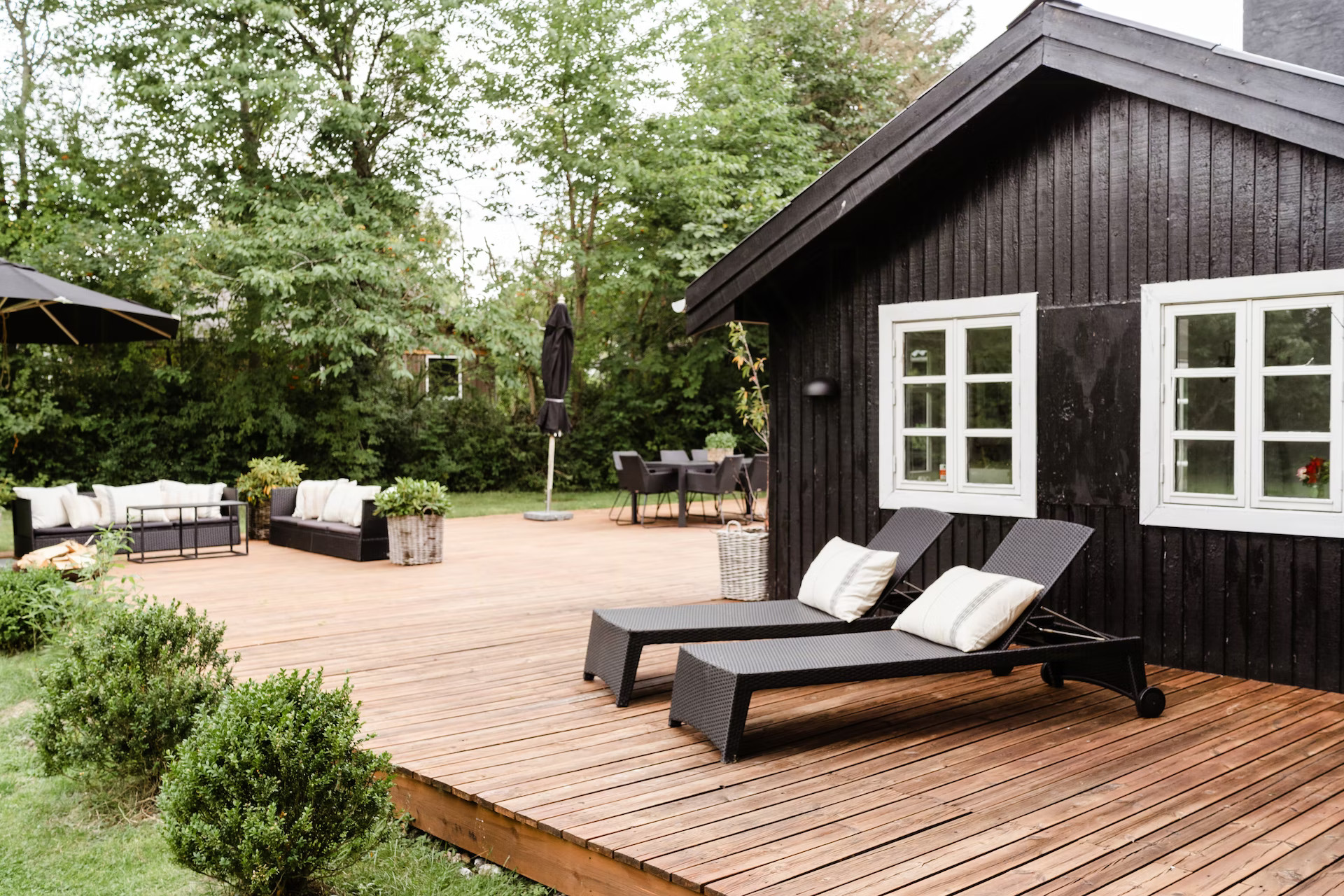 maison en bois avec terrasse en bois