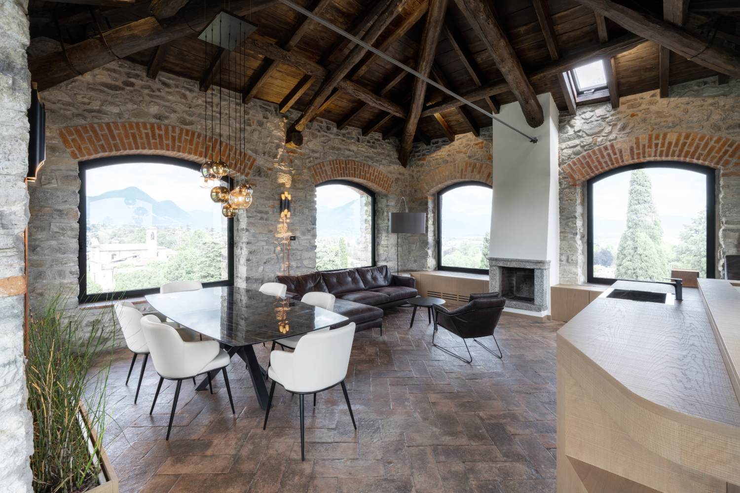 La rénovation contemporaine d'une belle demeure ancienne en Italie