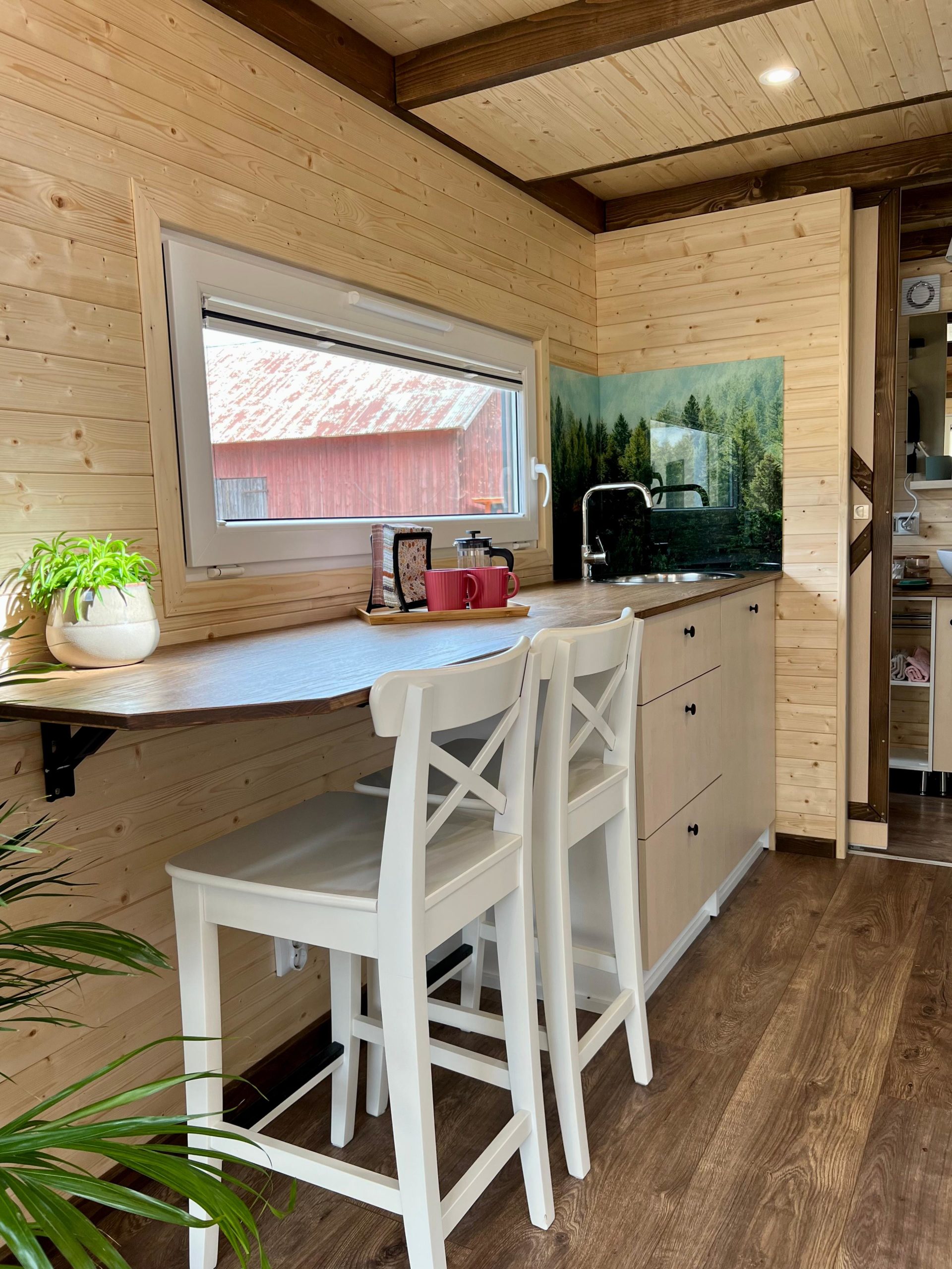 Une tiny house suédoise de 21m2 pour parcourir les routes européennes