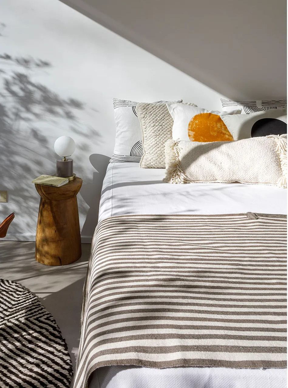 habitación con decoración de diseño de terraza