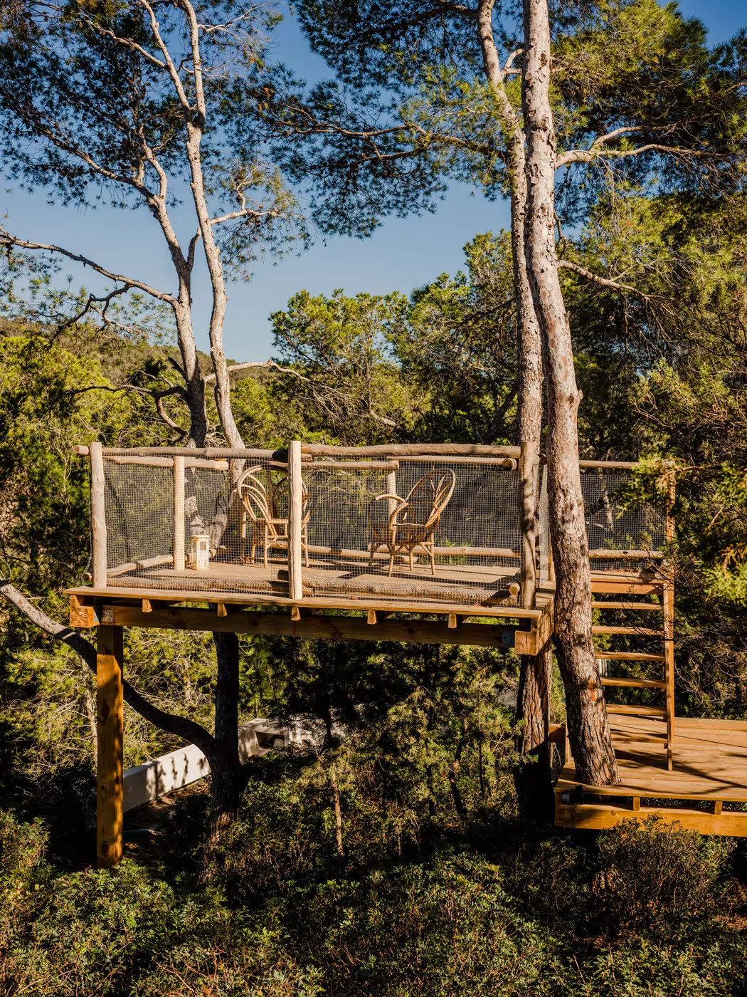 terrasse dans les arbres villa authentique à Ibiza Casa del Árbol