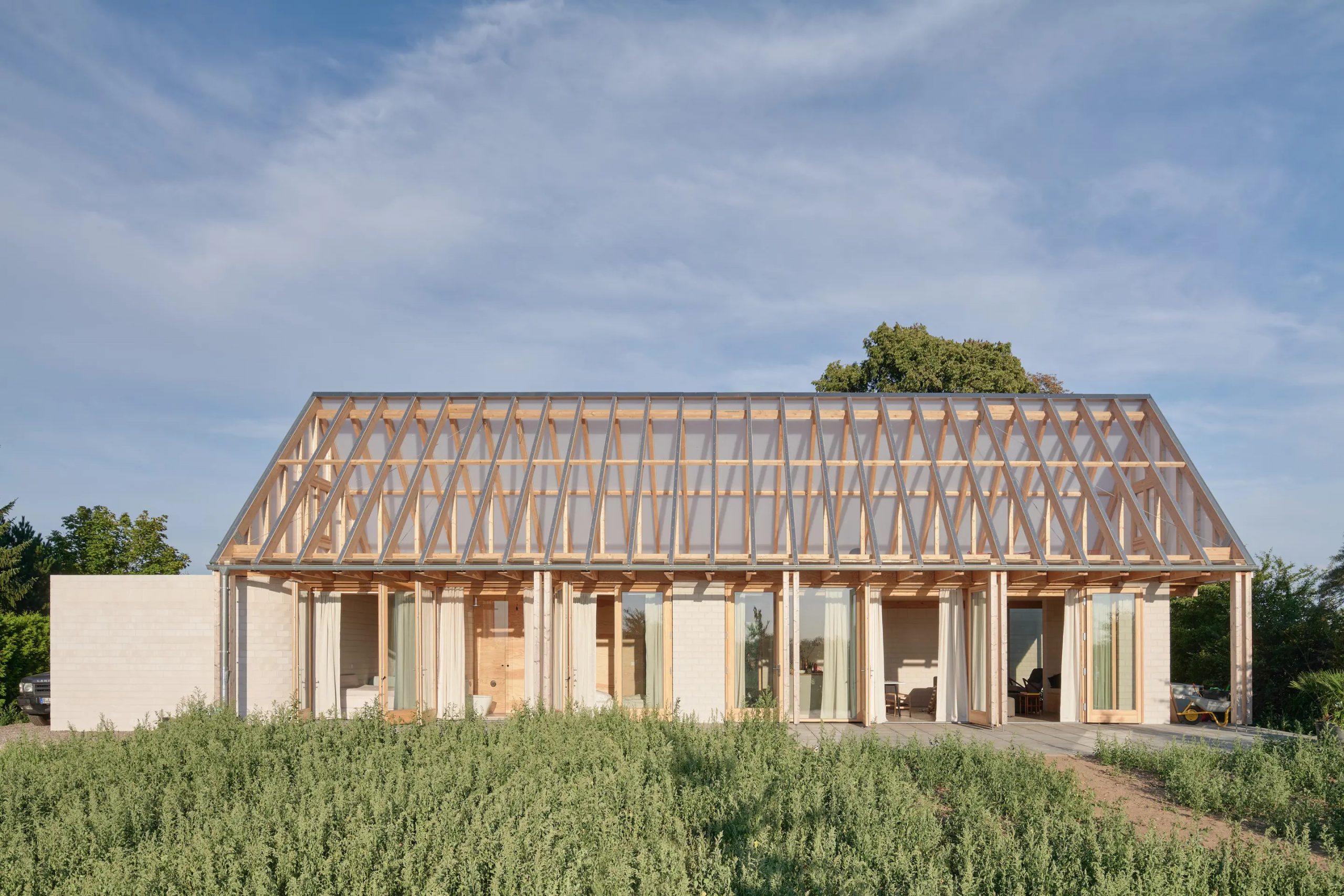 maison design avec toit de verre