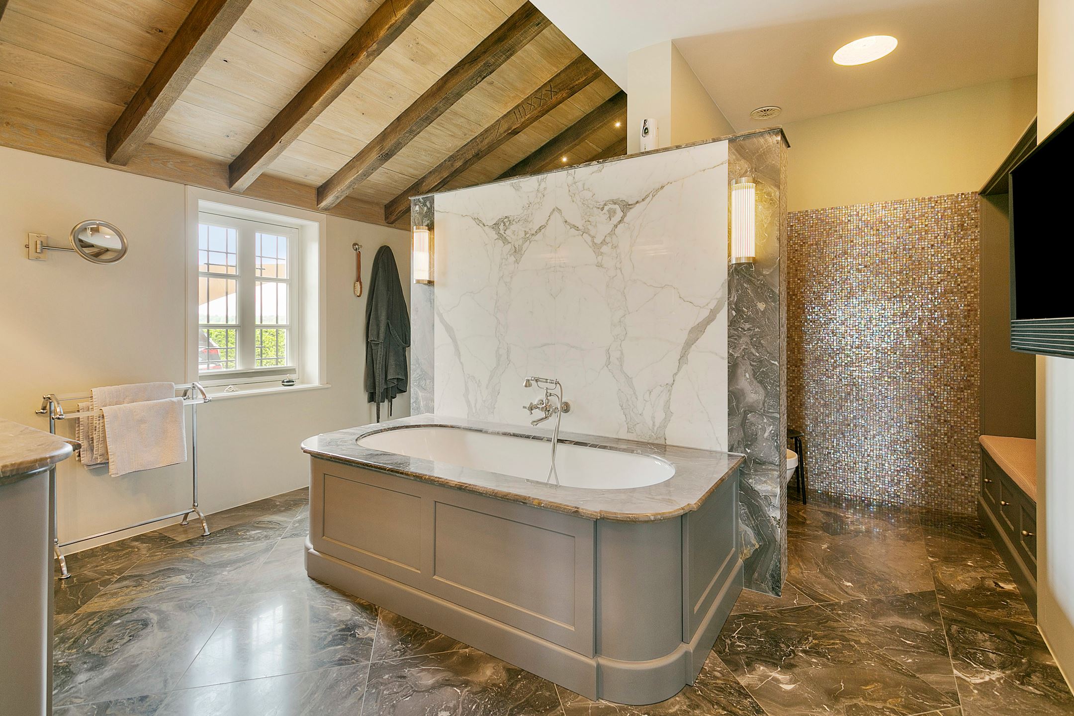 salle de bain marbre décoration contemporaine