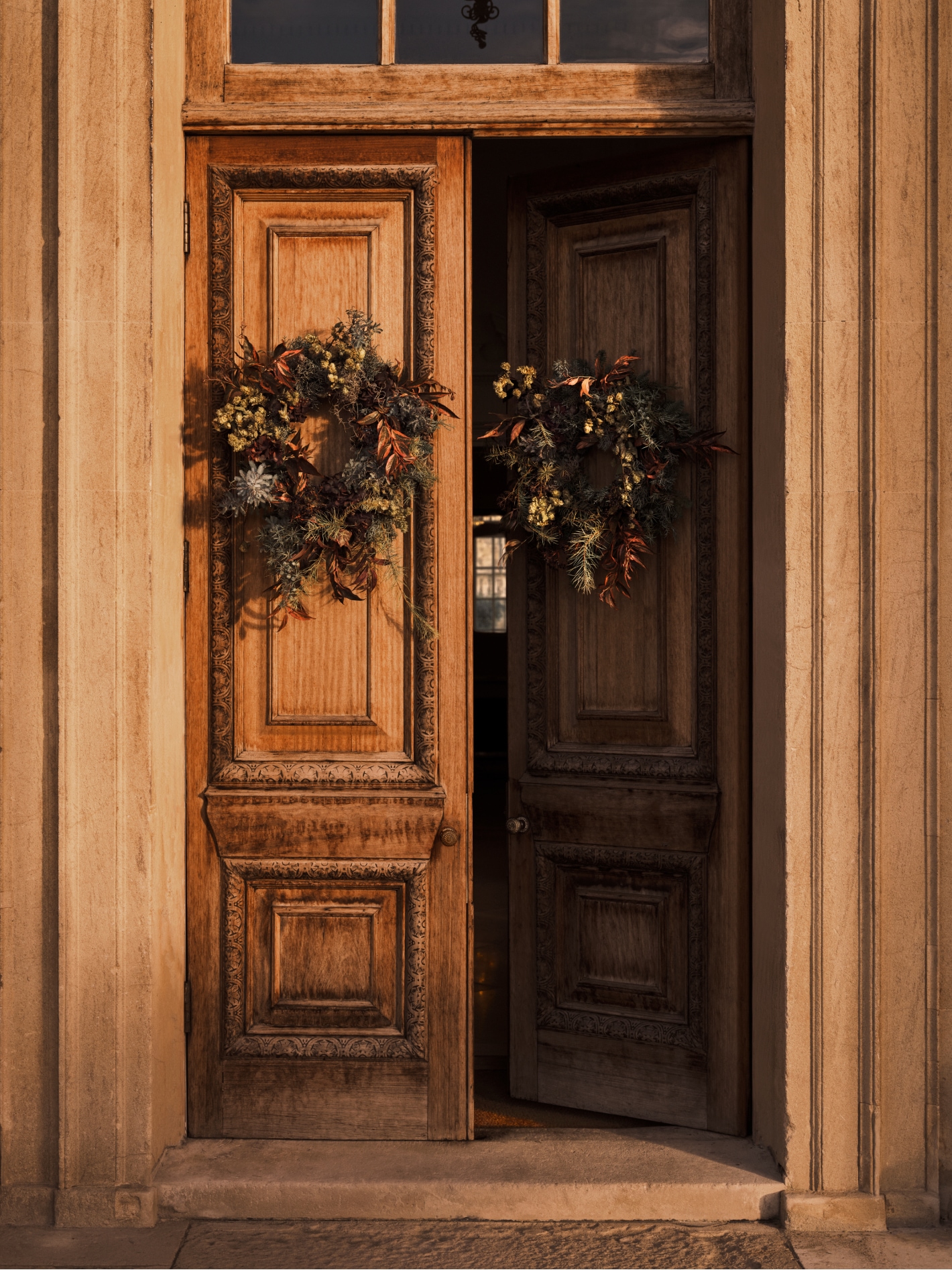 porte avec couronnes décoration Noël Zara Home