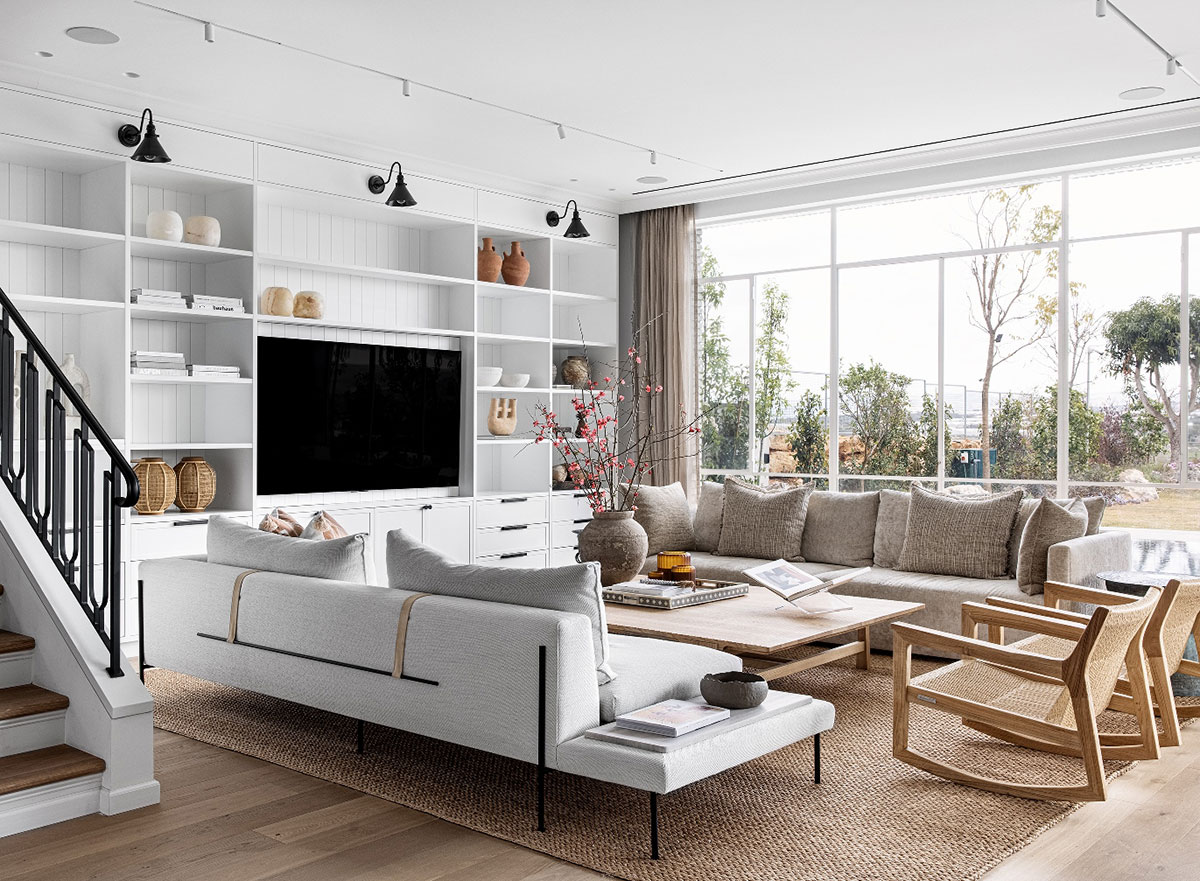Une maison de famille à la décoration contemporaine chic et neutre