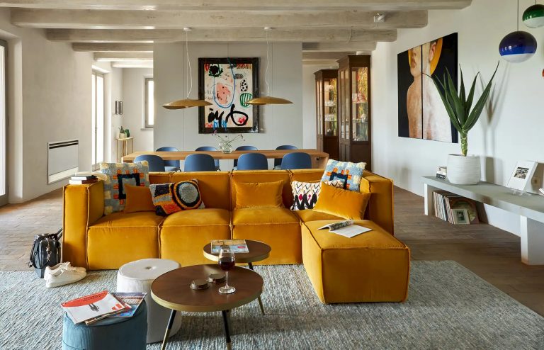 Une maison au design confortable et hors du commun en Italie