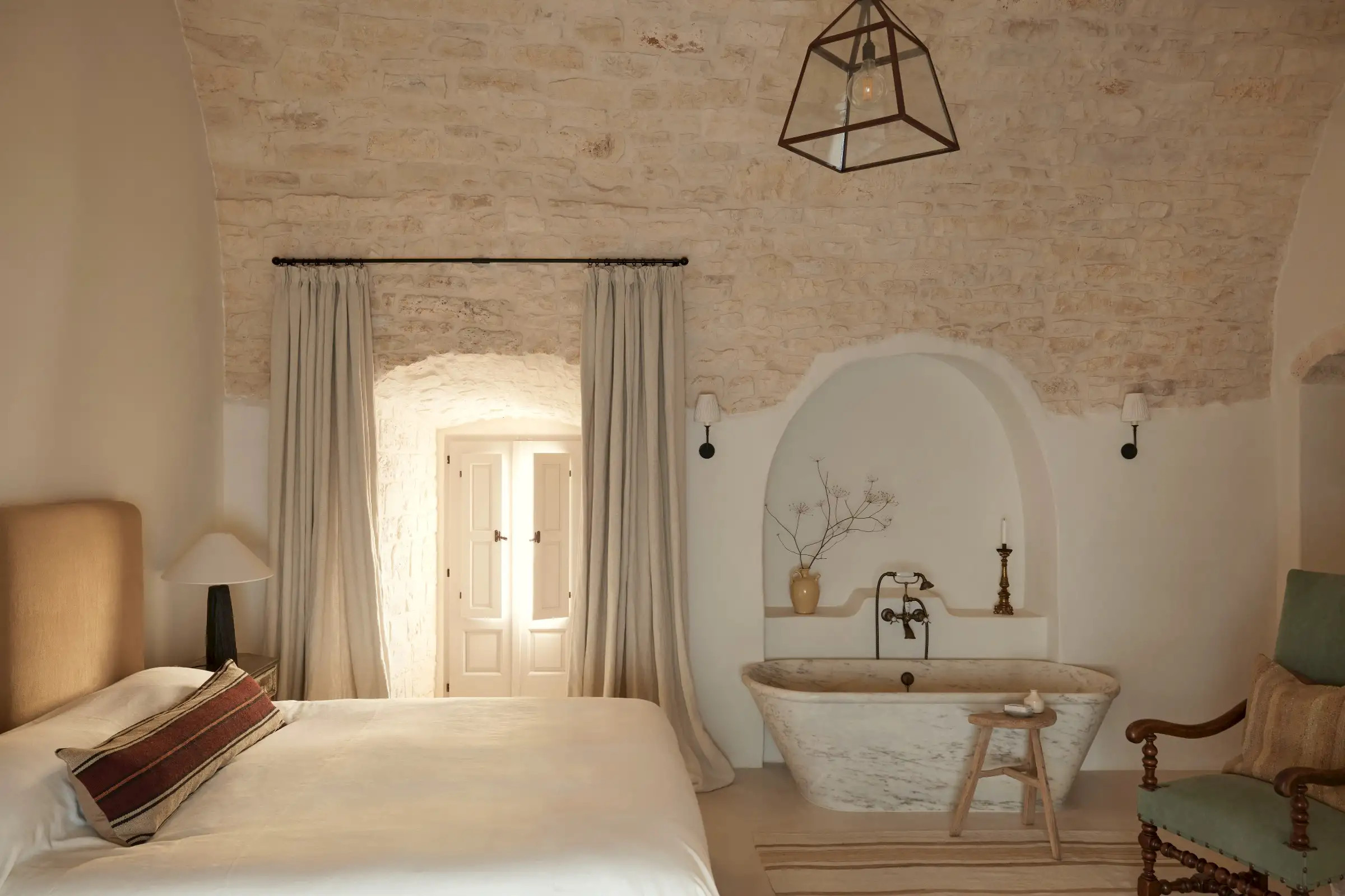 chambre avec salle de bain maison Pouilles Masseria Celeste