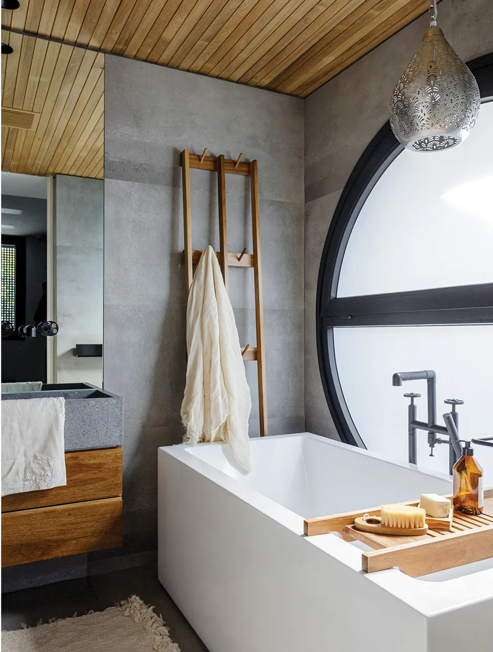 salle de bain grise minérale décoration contemporaine